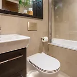 3ten @ Ryedale House Apartment